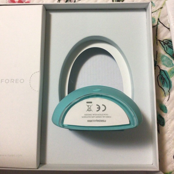 FOREO LUNA 2 for Oily Skin - Picture 3 of 8